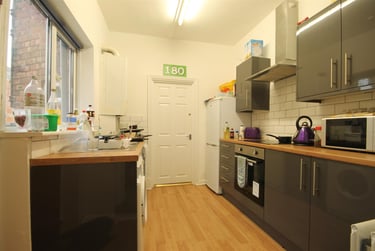 3 bed flat, Shortridge Terrace, Jesmond, Newcastle, NE22JE - Image 1